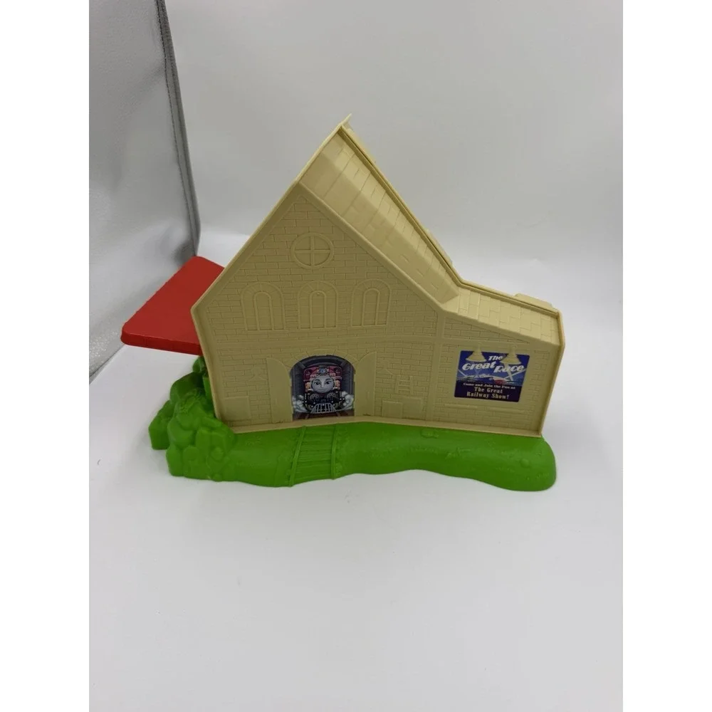 Thomas & Friends TrackMaster Great Railway Show Engine Shed Building